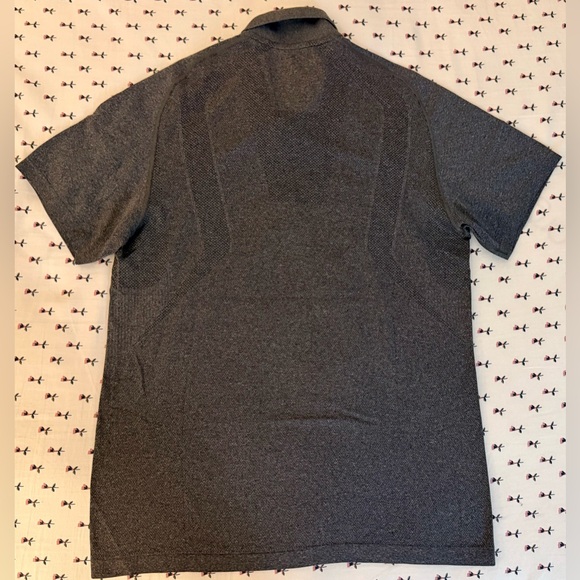 Lululemon Metal Vent Tech Performance Polo – Gray – Men’s Size M – EUC - Picture 3 of 4